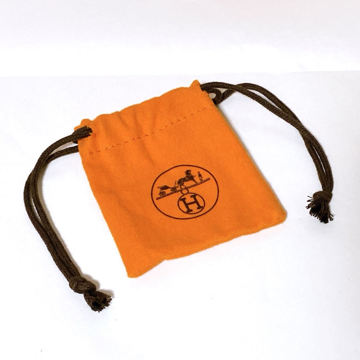 エルメス「HERMES」ショッパーと小物用保存袋 ミニ封筒付き (6124) 正規品 付属品 ブランド紙袋 ショップ袋 巾着袋 布製 折らずに配送_画像2