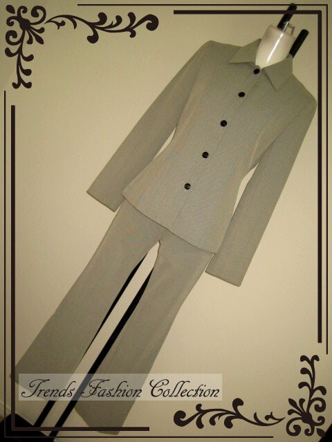 ☆☆ラブレア サイズ3(Lサイズ相当)オフィス系 パンツスーツ_画像1