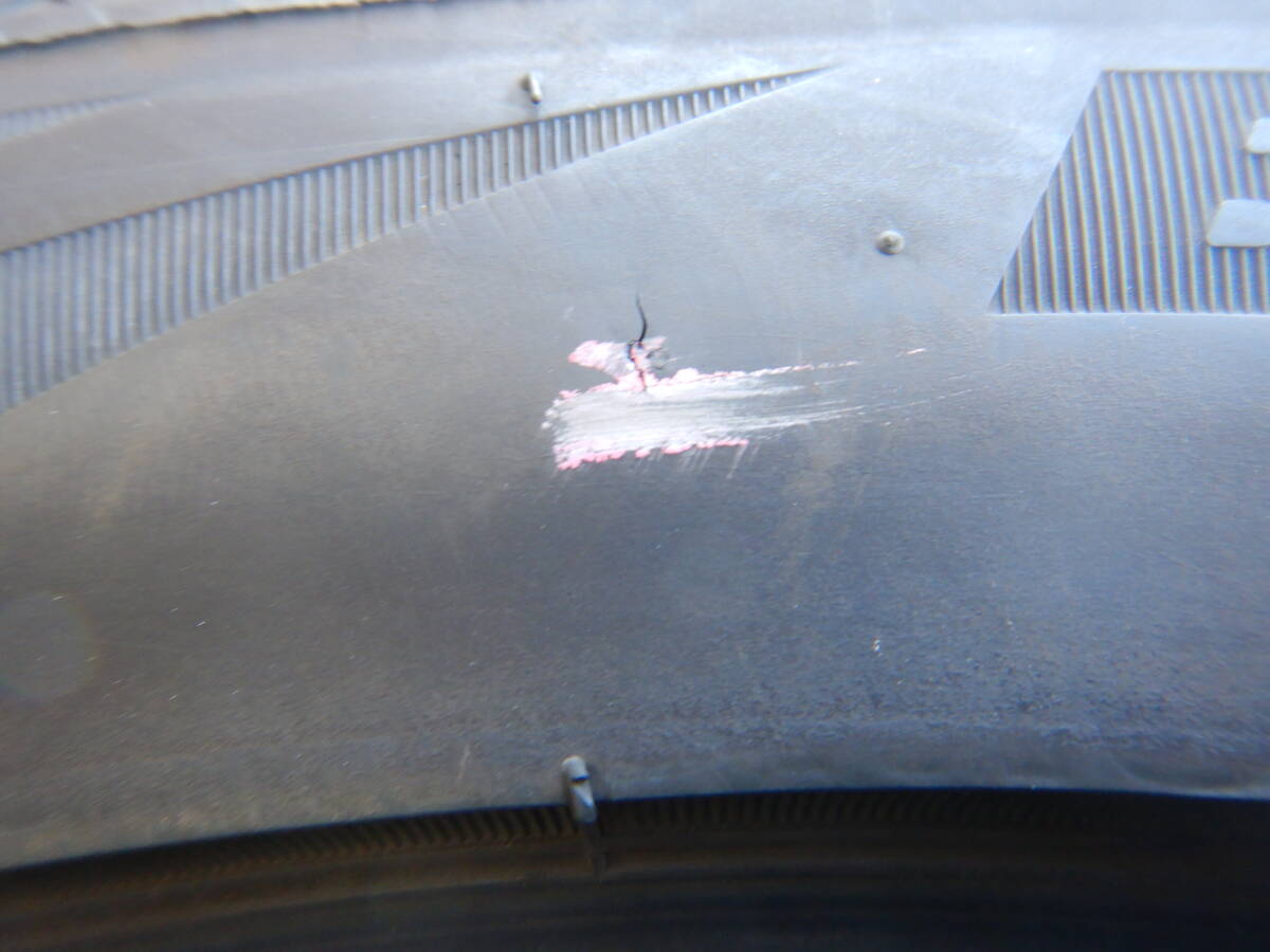 *BS BLIZZAK VRX-2 зимний *225/45R18 91Q паз :7 часть гора 2 шт боковая сторона . царапина, помятость, загрязнения, одна сторона .. и т.п. есть 2019 год 4шт.@MADE IN JAPAN