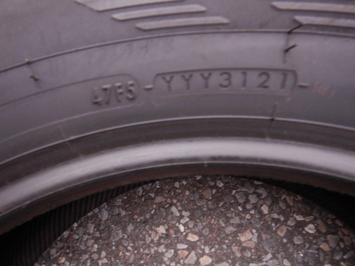 ★YOKOHAMA ice GUARD GO75 スタッドレス★225/65R17 102Q 溝:8部山以上 キズ、 汚れ等あり 2021年 4本 MADE IN THAILAND_画像9