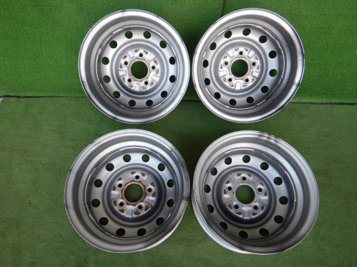 ★メ-カ-不明 M56 スチールホイール★14×5J OFF:+45 PCD114.3-5H ハブ径:67mm キズ、汚れ、錆、塗装がれ等あり 4本 _画像8