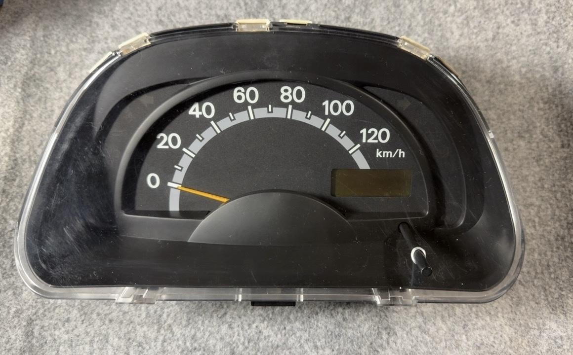6 完全送料無料! 走行40885キロ 下取り必須 修理済品 キャリィ34100-67H00 67H03 H01 H02 LE-DA63T スクラム LE-DG63T 前期 メーターASSY_画像7