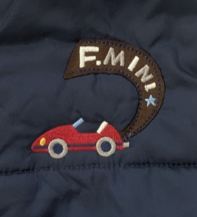 ファミリア　リバーシブル　中綿入り　ベストアウター　サイズ110_画像2