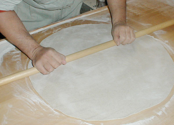 【新そば】 プロも欲しがる！極上石臼一本挽きそば粉(450g)北海道産(蕎麦粉100％) 手打ちそば 【メール便対応】_画像6