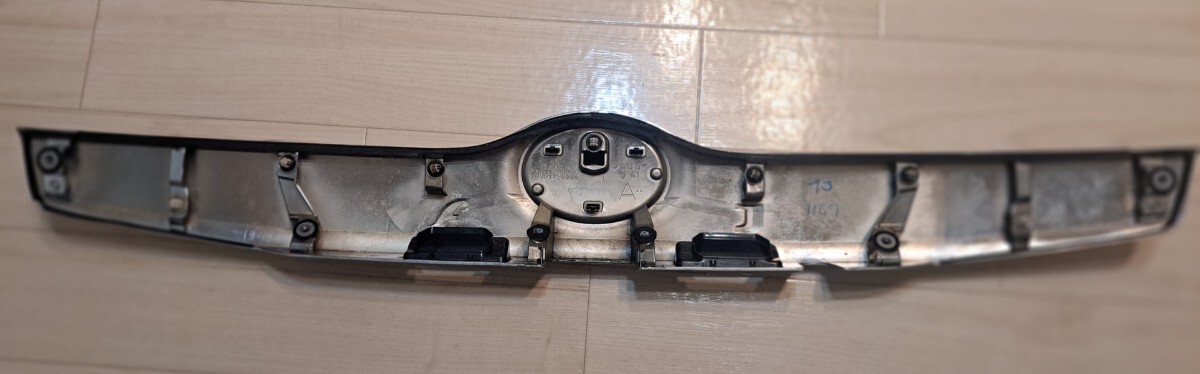 TOYOTA トヨタ NOAH ノア 80系 純正 バックドアガーニッシュ リアガーニッシュ 76811-28280 76801-28480 voxy_画像2