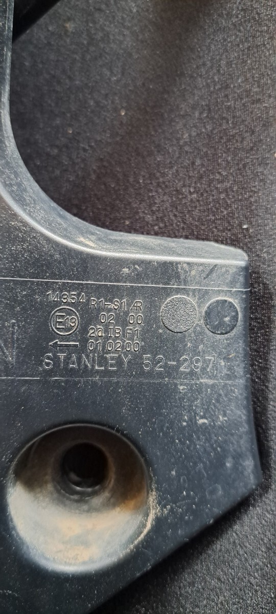 TOYOTA トヨタ アクアNHP10型 純正テールライト STANLEY製 品番52-252 52-297 52-309 81561-52D01 AQUA テールランプ _画像5