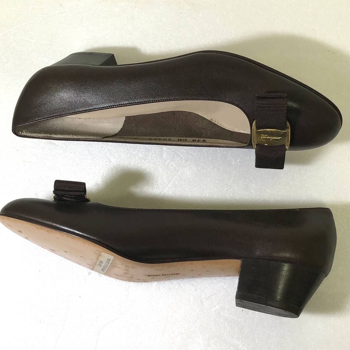  хорошая вещь Salvatore Ferragamo туфли-лодочки vala лента Brown с коробкой размер 7C 24cm соответствует кожа натуральная кожа Италия производства 