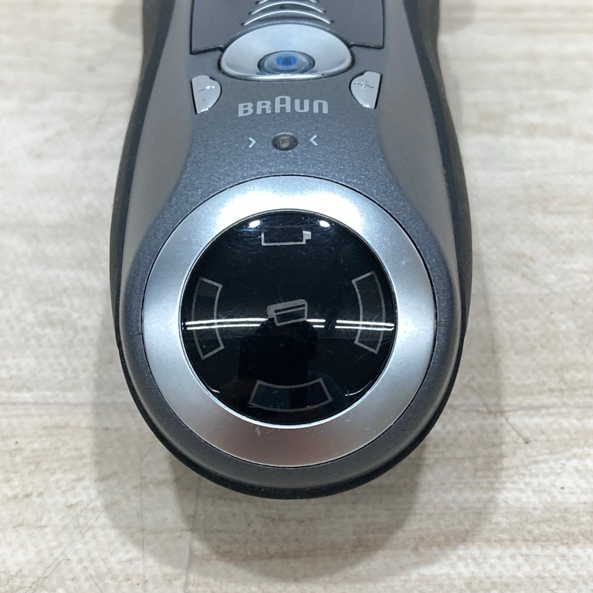 BRAUN ブラウン 電気シェーバー シリーズ7 シェーバー洗浄機(jī) 5675[D8635]