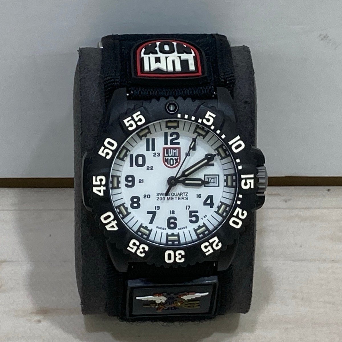 送料185円 LUMINOX ルミノックス SERIES 3050/3950 メンズ 腕時計 QZ クォーツ デイト 稼働品[E0453]_画像1