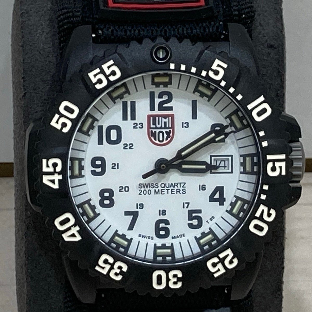 送料185円 LUMINOX ルミノックス SERIES 3050/3950 メンズ 腕時計 QZ クォーツ デイト 稼働品[E0453]_画像2