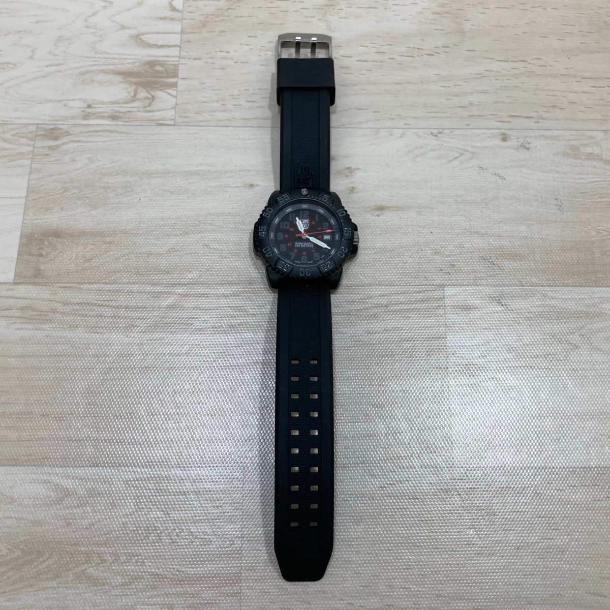 送料185円 LUMINOX ルミノックス SERIES 3050/3950 メンズ 腕時計 QZ クォーツ デイト 稼働品[E0425]_画像9