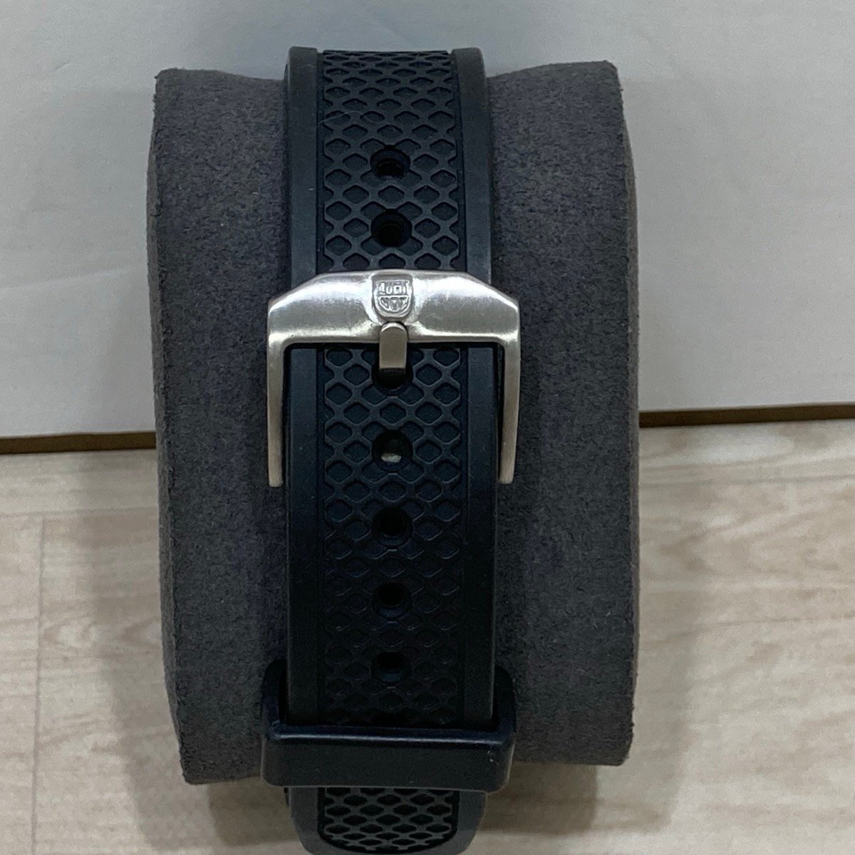 送料185円 LUMINOX ルミノックス SERIES 8400 ダイバープロフェッショナル メンズ 腕時計 QZ クォーツ デイト カモフラ 稼働品[E0472]_画像3