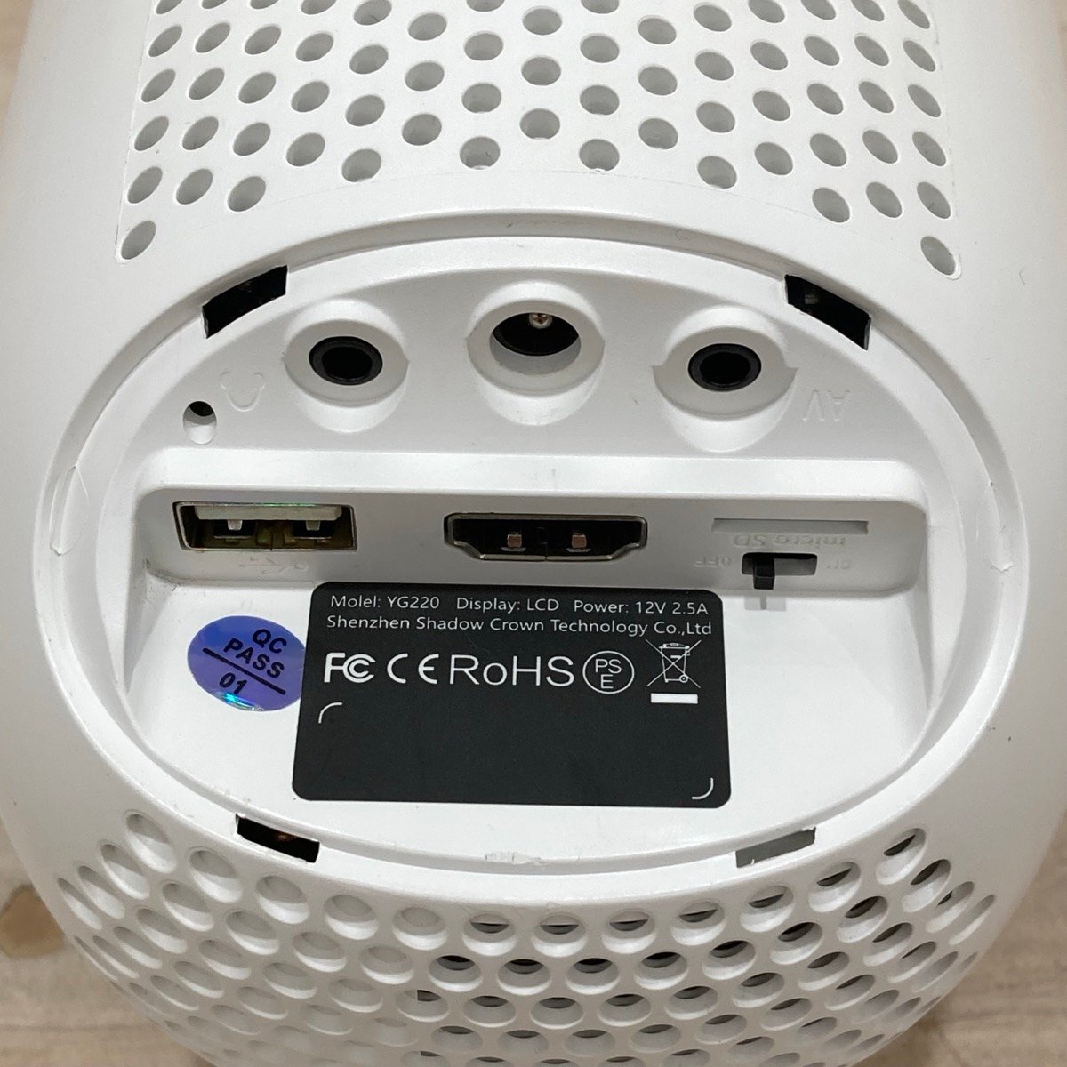 artlii Octopus YG220 ミニ プロジェクター[D8835]