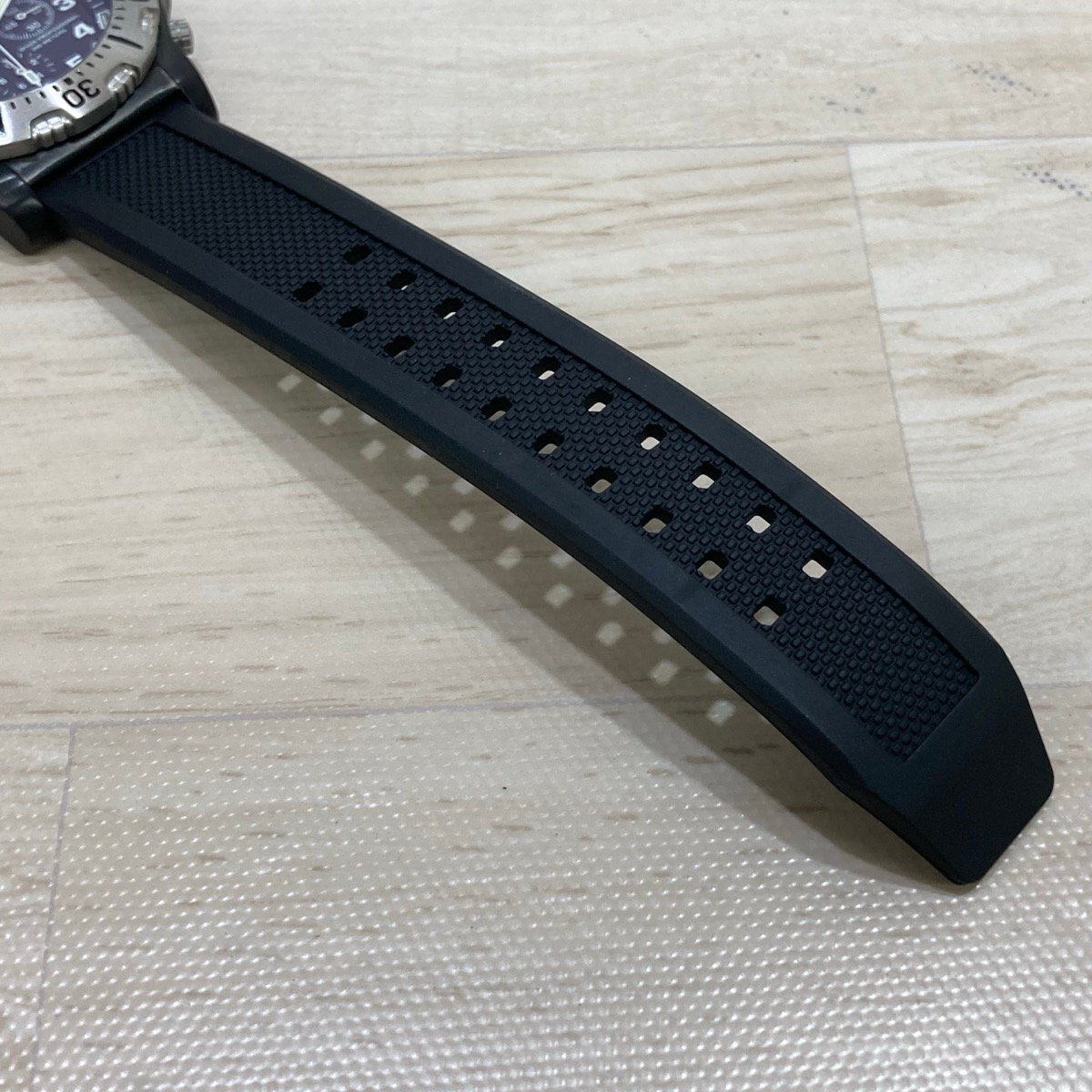 送料185円 電池切れ LUMINOX ルミノックス DIVER PROFESSIONAL SERIES 8150/8350 メンズ 腕時計 QZ クォーツ デイト[E0466]_画像7