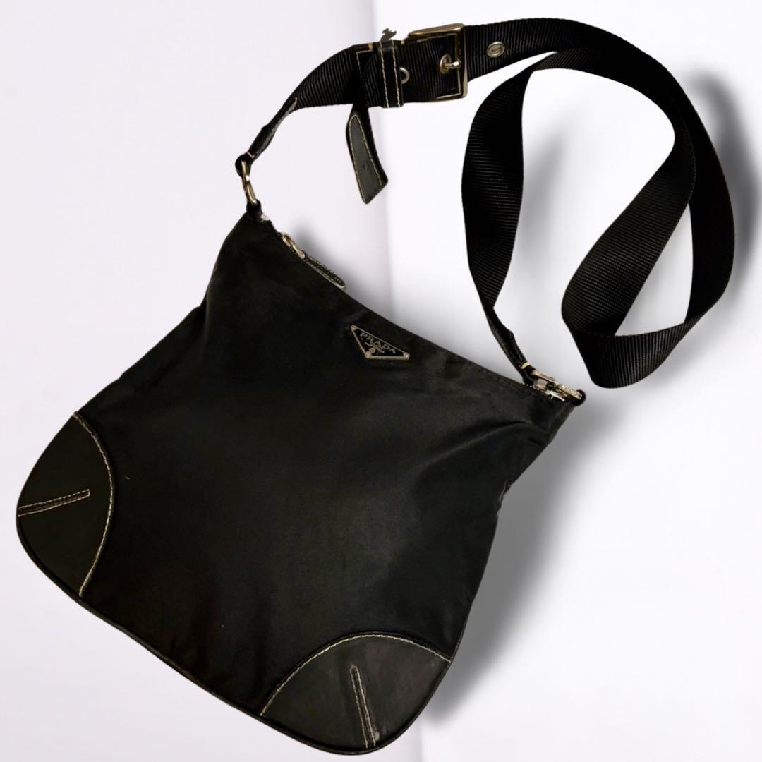 【正規品】PRADA プラダ ショルダーバッグ 肩掛け 斜め掛け レザー 切り替え ブラック 黒 ナイロン レザー 三角ロゴ メンズ レディース_画像4