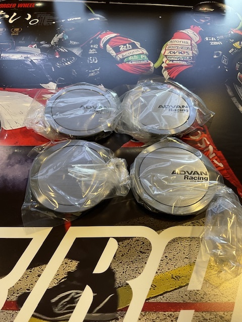 【在庫あり】ADVAN Racing センターキャップ FULL FLAT ハイパーブラック 直径:73ミリ 4個セット_画像3