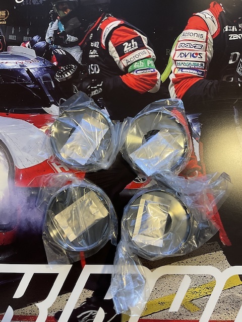 【在庫あり】ADVAN Racing センターキャップ FULL FLAT ハイパーブラック 直径:73ミリ 4個セット_画像4