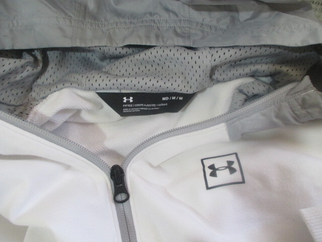 ★MD■アンダーアーマー/UNDER ARMOUR■長袖 ハーフジップ パーカー■白系■used●送料無料● _画像3