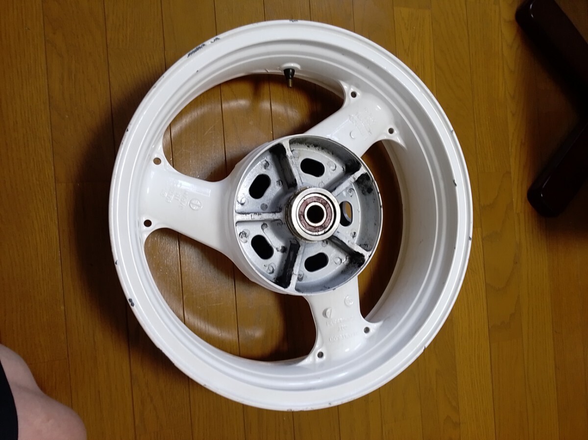 Kawasaki ZRX1100 заднее колесо белый