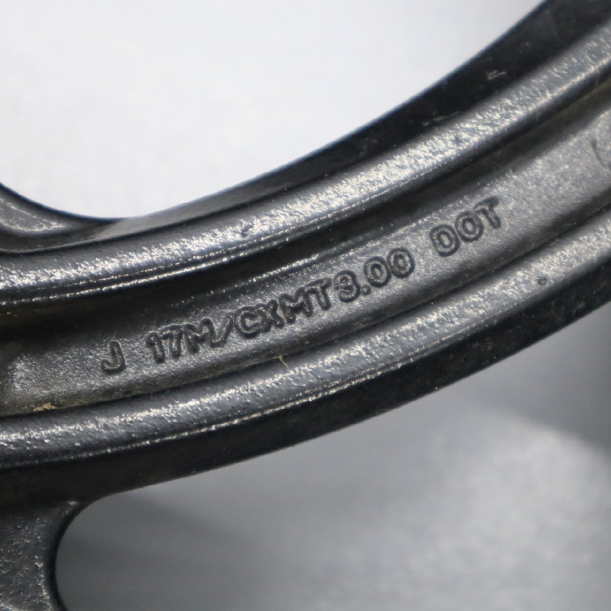 ヤマハ YBR250 JYM250 純正 リアホイール 17×3.00 R-1X　250401BD0676