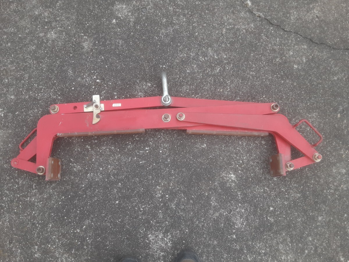 スリーエッチ 石材クランプ 型式 SE750 最大開口巾 750㎜ 使用荷重600kg 重さ26.5 kg 引き取り歓迎致します 入札前の現物確認可能 _画像1