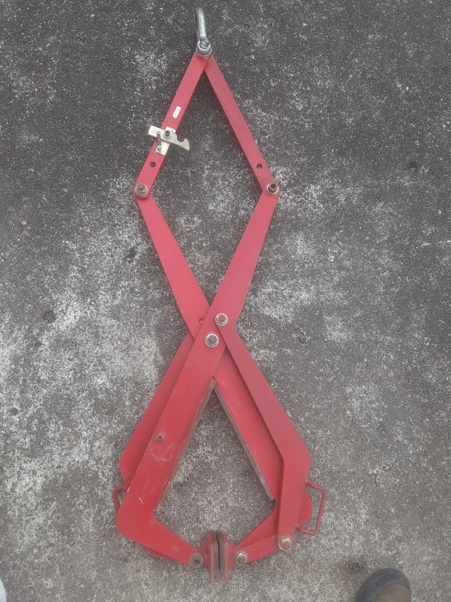 スリーエッチ 石材クランプ 型式 SE750 最大開口巾 750㎜ 使用荷重600kg 重さ26.5 kg 引き取り歓迎致します 入札前の現物確認可能 _画像5