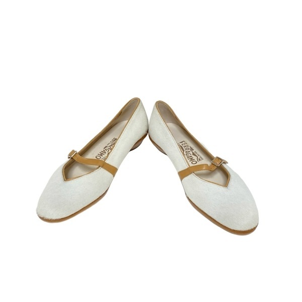  Salvatore Ferragamo FERRAGAMO/SalvatoreFerragamo плоская обувь 7 B - кожа белый × светло-коричневый женский обувь 