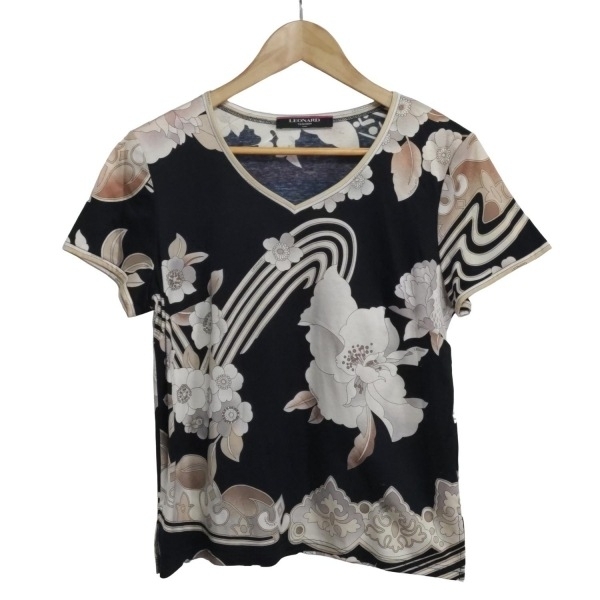 レオナール LEONARD 半袖Tシャツ サイズLL - ダークネイビー×白×マルチ レディース Vネック/花柄 美品 トップス_画像1
