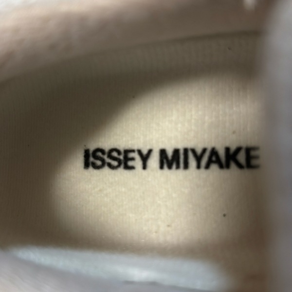 イッセイミヤケ ISSEYMIYAKE スリッポン S - 白×アイボリー レディース メッシュ 美品 靴_画像5