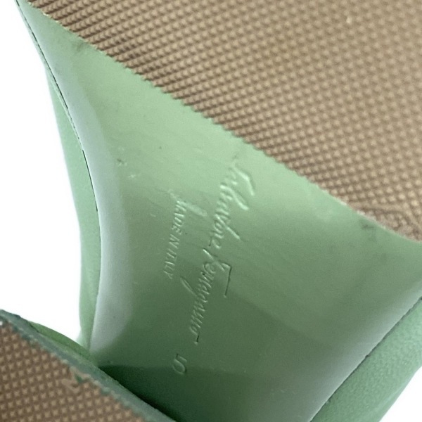  Salvatore Ferragamo FERRAGAMO/SalvatoreFerragamo шлепанцы S - кожа светло-зеленый женский выступающая подошва замена обивки settled обувь 