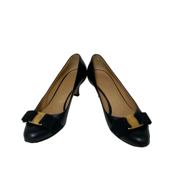  Salvatore Ferragamo FERRAGAMO/SalvatoreFerragamo туфли-лодочки 4 D - кожа чёрный женский vala/ выступающая подошва замена обивки settled обувь 