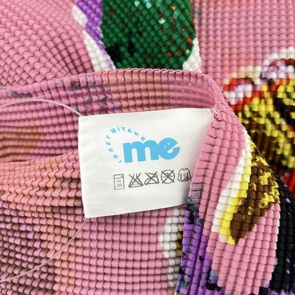 ミー/イッセイミヤケ me ISSEY MIYAKE 半袖カットソー - ピンク×レッド×マルチ レディース ハイネック/プリーツ トップス_画像3
