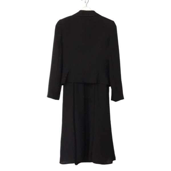 ユキトリイ YUKITORII ワンピーススーツ - 黒 レディース 肩パッド レディーススーツ_画像2
