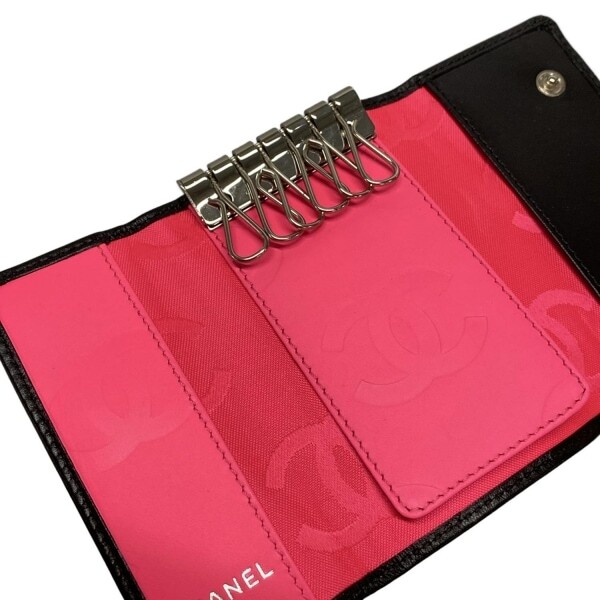 シャネル CHANEL キーケース カンボンライン ラムスキン 黒×白 6連フック 9648652 美品 財布_画像3