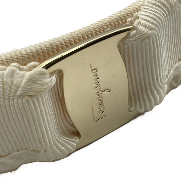 サルバトーレフェラガモ FERRAGAMO/SalvatoreFerragamo カチューシャ - アイボリー リボン/ヴァラ アクセサリー（他）_画像3