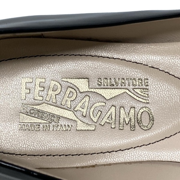 サルバトーレフェラガモ FERRAGAMO/SalvatoreFerragamo フラットシューズ 5 D ヴァラ レザー 黒 レディース 靴_画像5