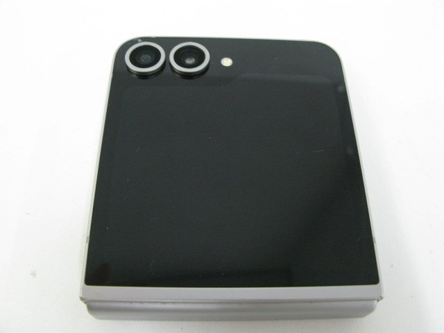 au SCG29 Galaxy Z Flip6 256GB シルバー シャドウ 【S1238】_画像4