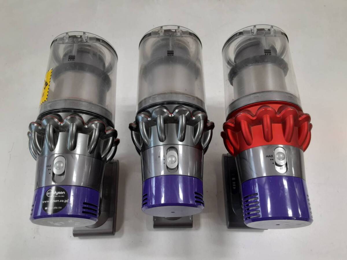 【8408 8413 8832 う】 ジャンク ダイソン dyson SV12 SV12 SV12 掃除機 コードレスクリーナー 清掃済み_画像3