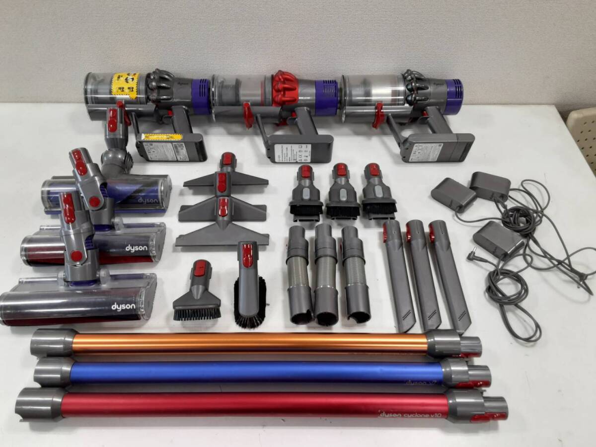 【8408 8413 8832 う】 ジャンク ダイソン dyson SV12 SV12 SV12 掃除機 コードレスクリーナー 清掃済み_画像1