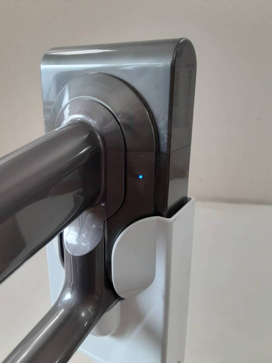 【10072 う】 SV18 純正スタンド dyson ダイソン 掃除機 コードレスクリーナー 清掃済み_画像9
