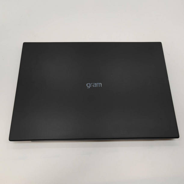 第11世代 i5 超軽量★ バッテリ◎ フルHD 14 LG ノートPC gram Core i5-1135G7 windows11 home 8GB SSD512GB カメラあり オフィス (C169)（_画像2