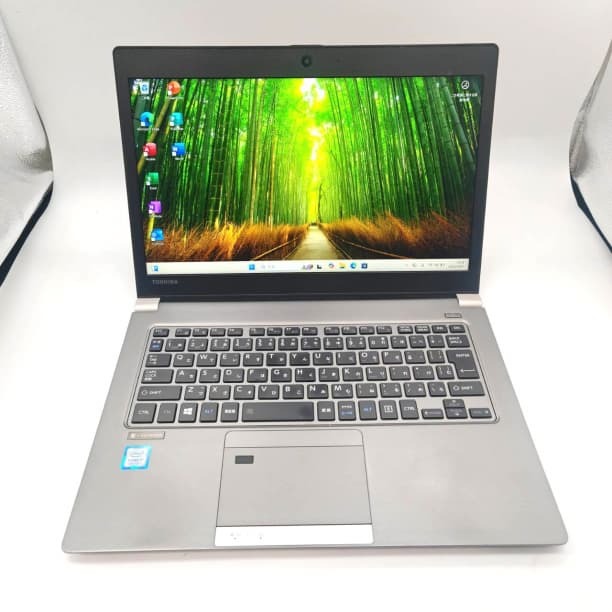 軽量 第8世代 i7 バッテリ◎ フルHD 13.3 東芝 ノートPC Dynabook RZ63/FS Core i7-8550U windows11 16GB SSD512GB カメラ オフィス C190_画像1