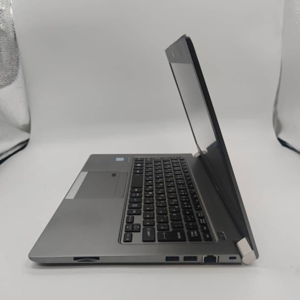 軽量 第8世代 i7 バッテリ◎ フルHD 13.3 東芝 ノートPC Dynabook RZ63/FS Core i7-8550U windows11 16GB SSD512GB カメラ オフィス C190_画像4