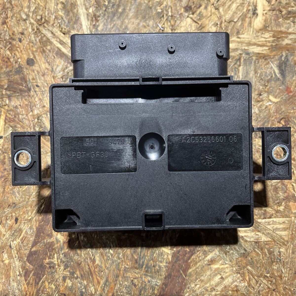 アウディ 純正A6 A7 A8 電動ハンドブレーキコントロール ECU モジュール 4h0907801e_画像3