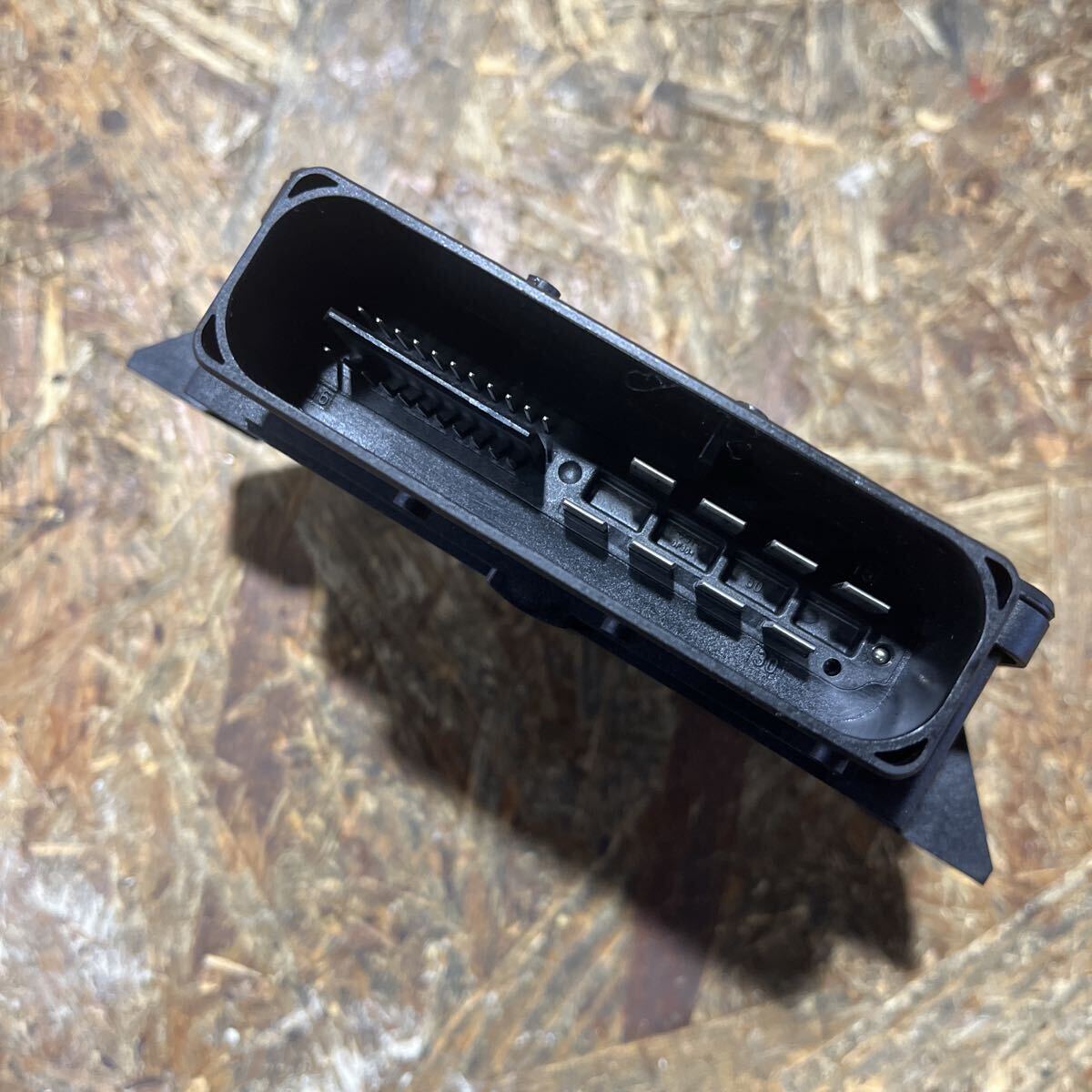 アウディ 純正A6 A7 A8 電動ハンドブレーキコントロール ECU モジュール 4h0907801e_画像4