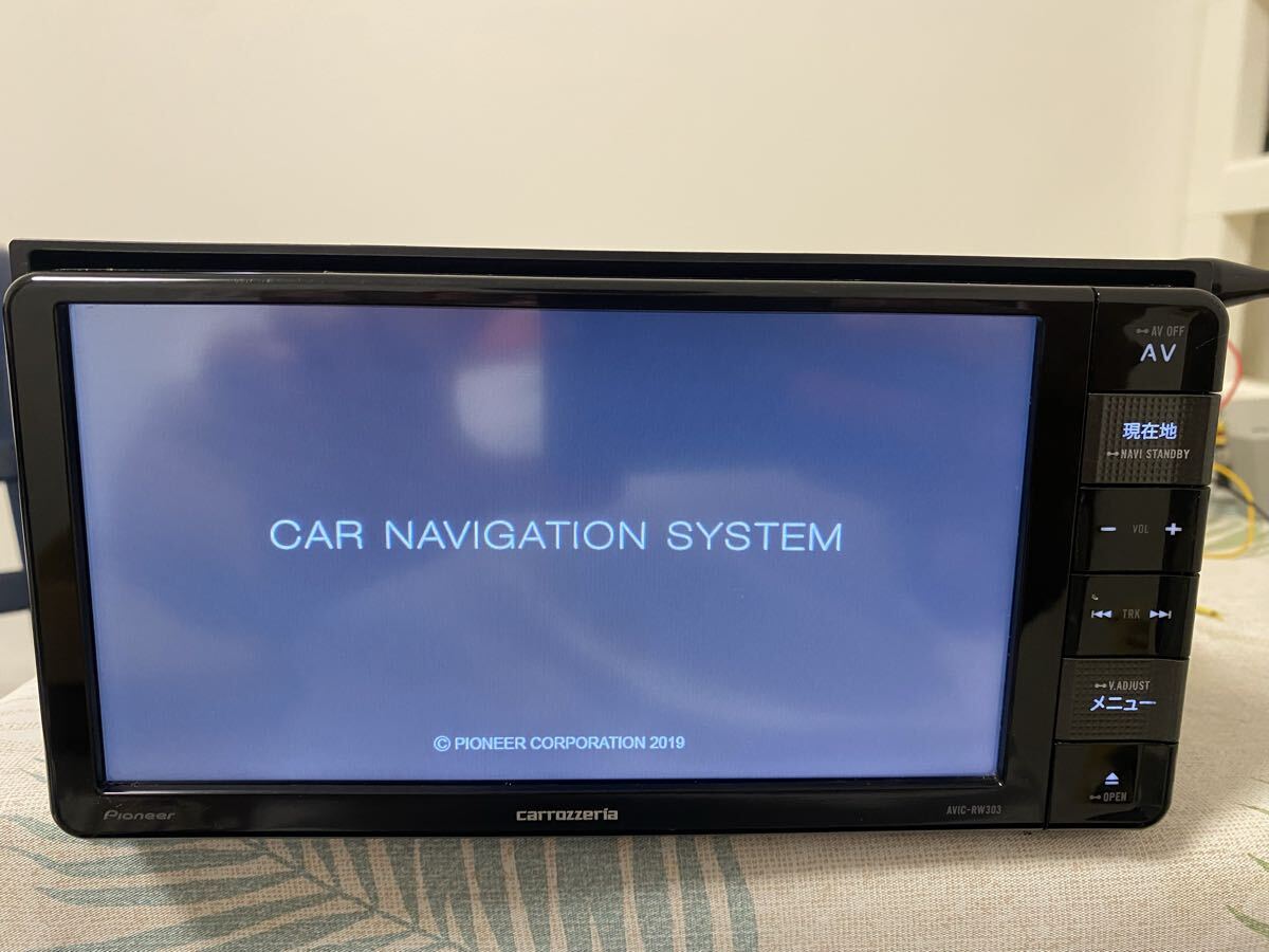 ★Carrozzeria PioneerカーナビAVIC-RW303★地図データ2019年 カロッツェリア_画像1