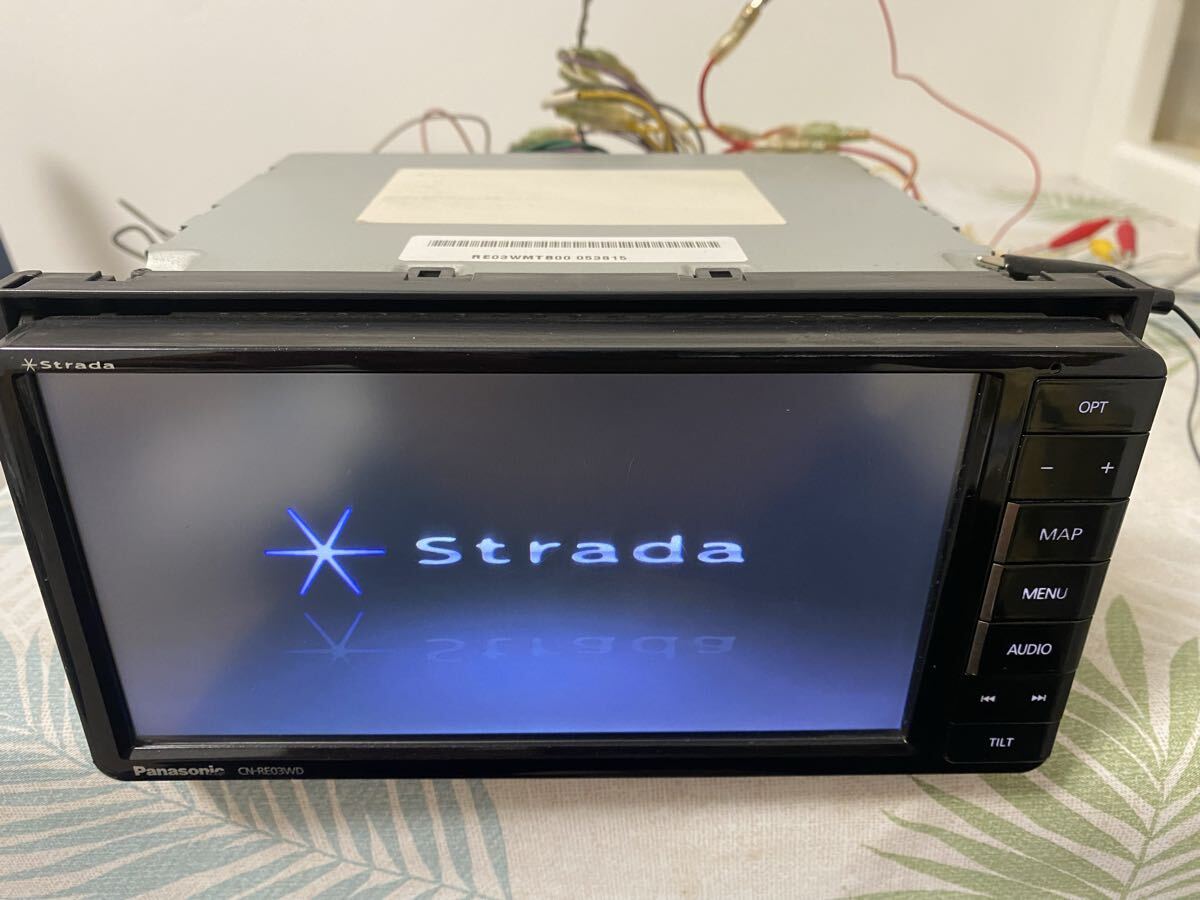 ★ストラーダ Panasonic カーナビCN-RE03WD ★地図データ2016年_画像1