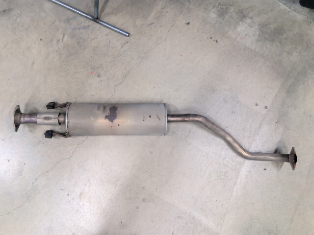 ティーダ DBA-C11 エキゾーストセンターマフラー 15M HR15DE C42 20300-ED000_画像2