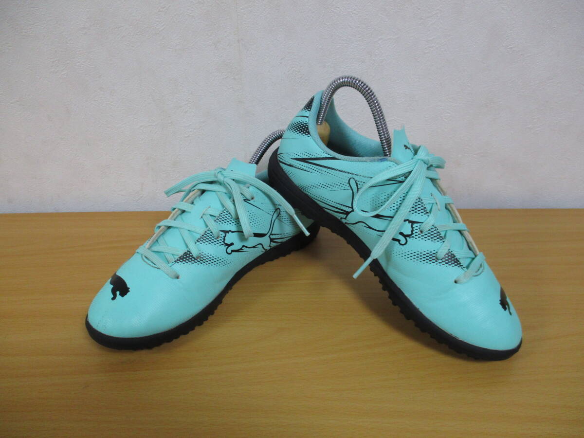 プーマ★サッカー用＜トレーニング・シューズ＞★22ｃｍ　ペパーミントグリーン・黒_画像1