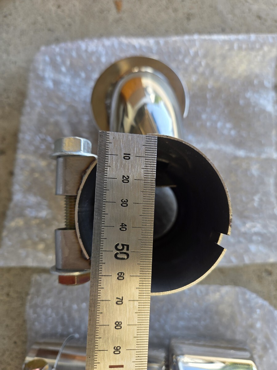 マフラーカッター　BMW F11 535にて使用を検討していたものです_画像3